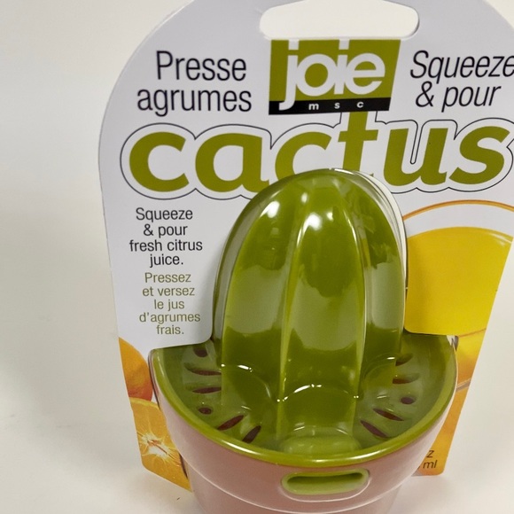 Joie CACTUS Squeeze & Pour Juicer - Picture 7 of 7
